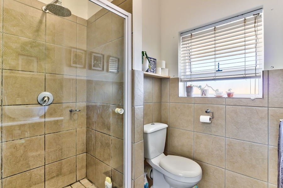 To Let 1 Bedroom Property for Rent in Beach Estate Western Cape